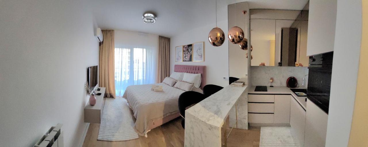 Studio Apartment Lora Lux Сараево Екстериор снимка