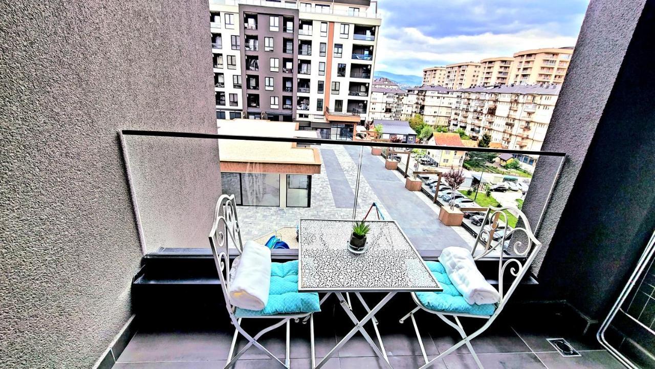 Studio Apartment Lora Lux Сараево Екстериор снимка