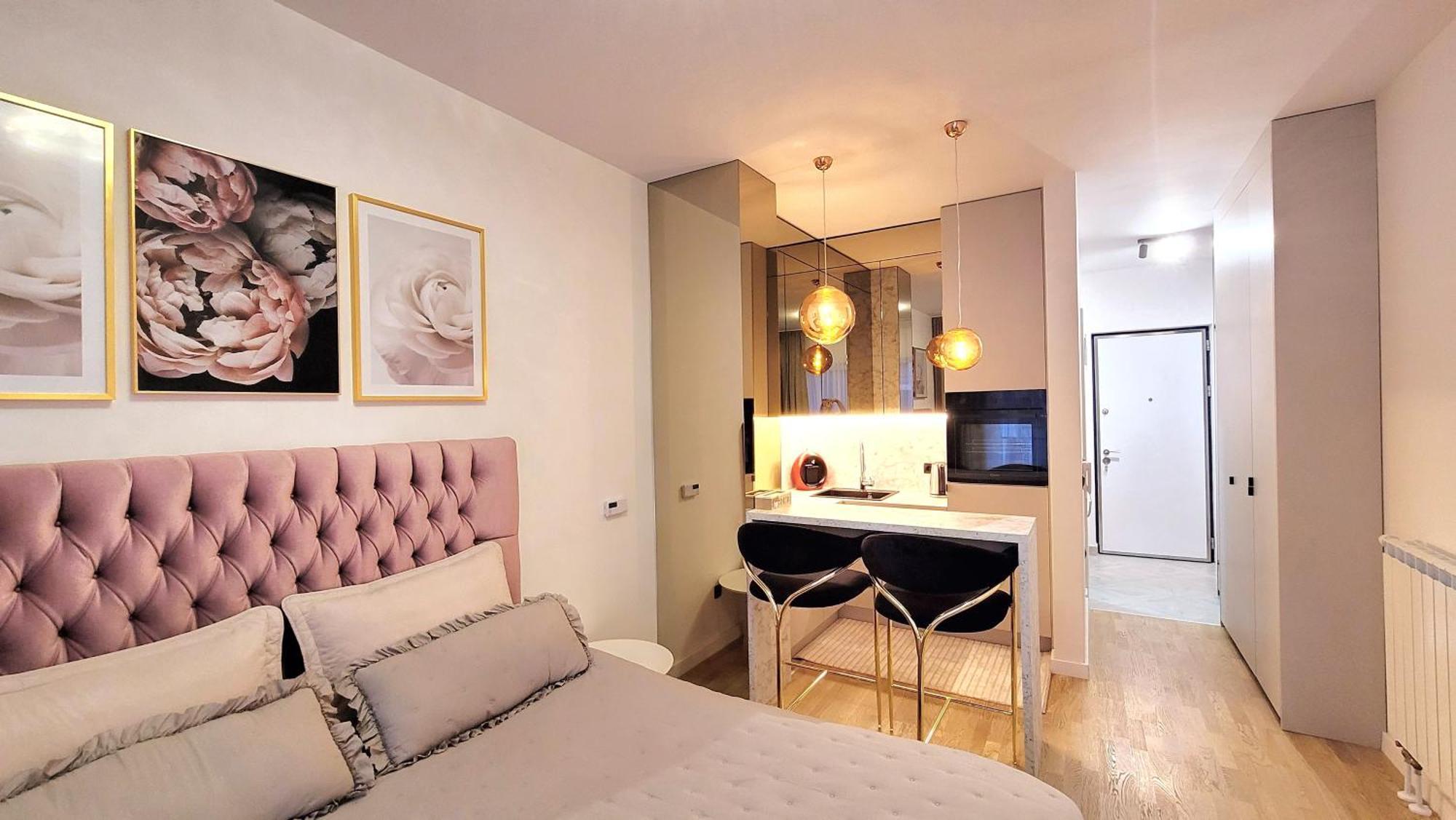 Studio Apartment Lora Lux Сараево Стая снимка
