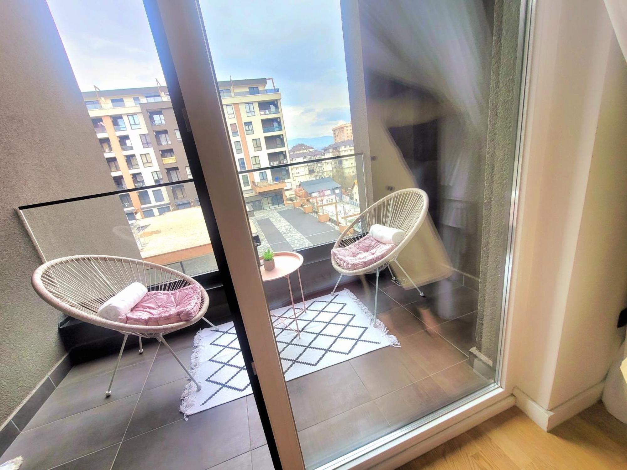 Studio Apartment Lora Lux Сараево Екстериор снимка